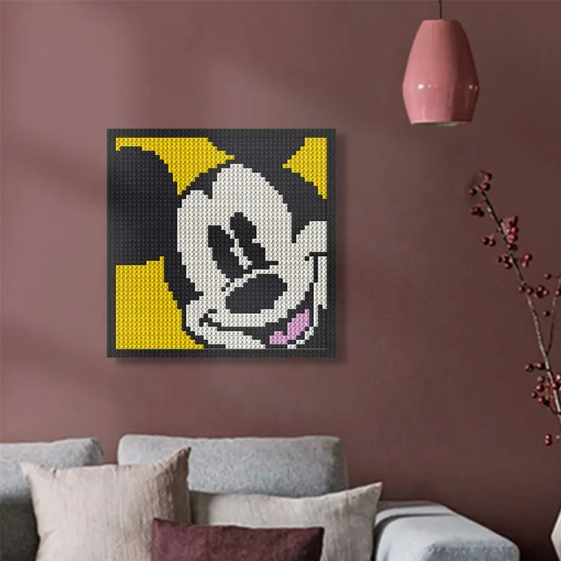 Pixel Art - Disney Mickey Mouse (Yellow) - My Freepixel